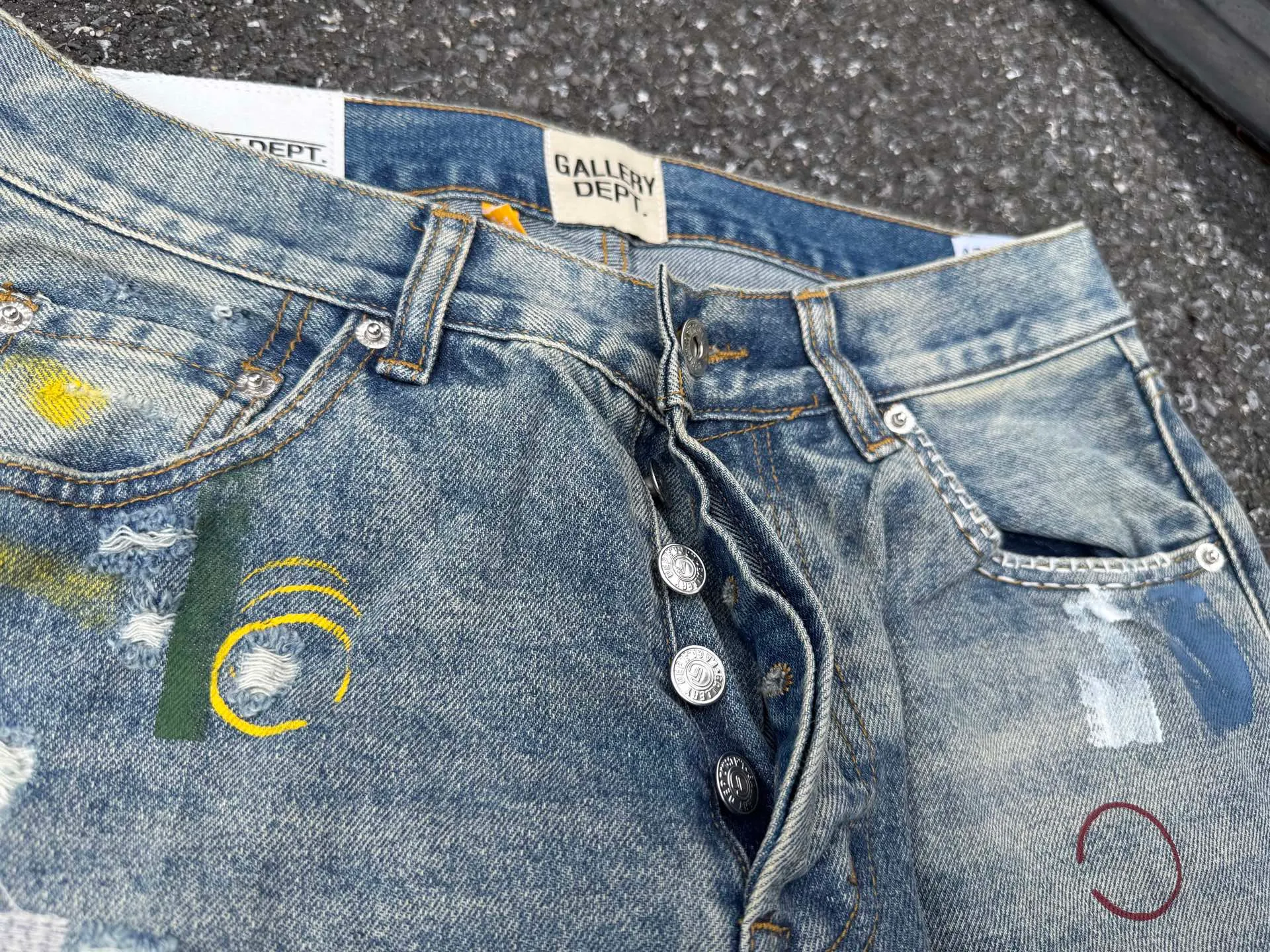 P300💰GA02 Top heavy industry GALLERY DEPT. Spliced ​​ink splash paint hand-stitched holes washed retro jeans men and women high street splash ink pants micro-flared casual trousers trendy couple same style Size: 28 30 32 34 36 (corresponds to S M L XL XXL)